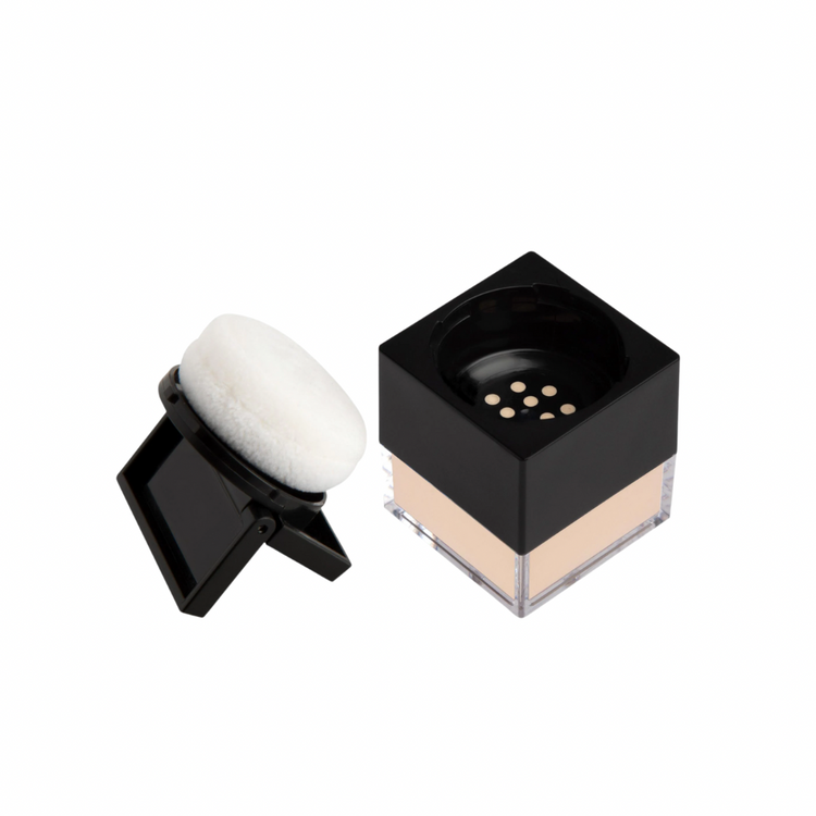 HUDA BEAUTY Easy Bake Blurring Loose Baking & Setting Powder